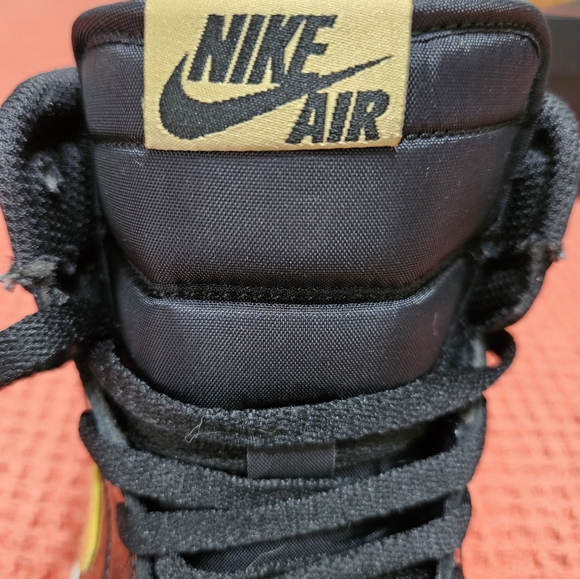 2013 Nike Air Jordan 1 Retro High OG - Picture 9 of 11
